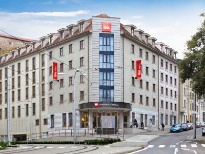 ibis hotel