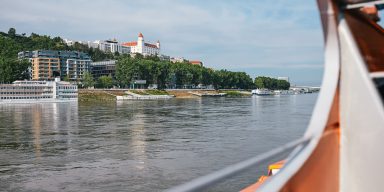 Slovenská plavba a prístavy – lodná osobná doprava