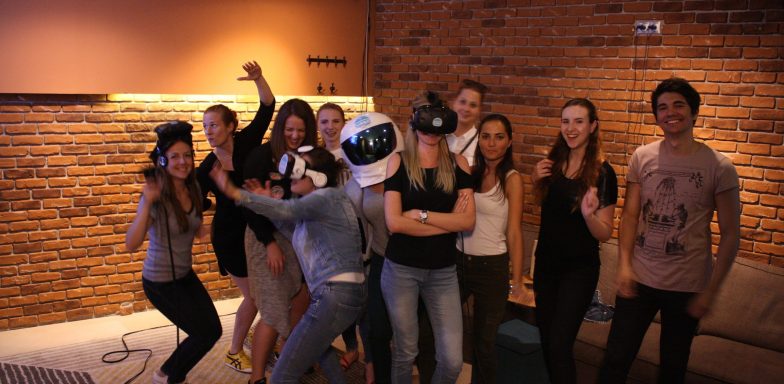 Virtual reality and Gin&Tonic? Why not!