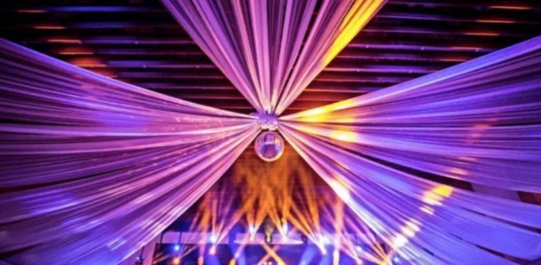 Hurricane Taking over the Stage