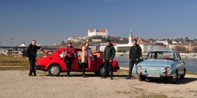 Bratislava Private Sightseeing Guided Tour with Skoda car