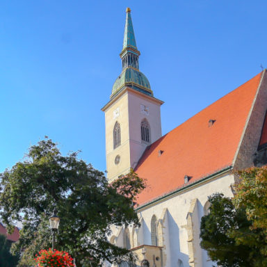 Prešporok – hlavné mesto Uhorska, Bratislava – hlavné mesto Slovenska