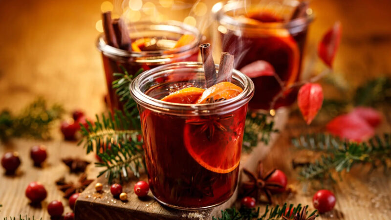 vianočný punč jedlo vianočné trhy Bratislava