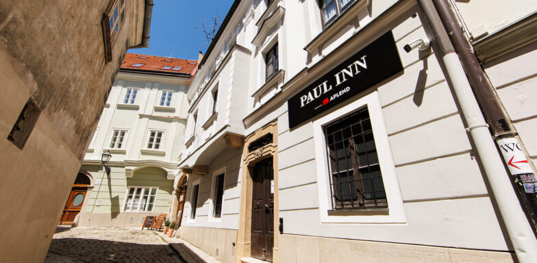 PAUL INN
